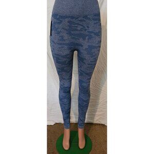 SilhLuxe Rear Accent Camo Leggings  Large Size